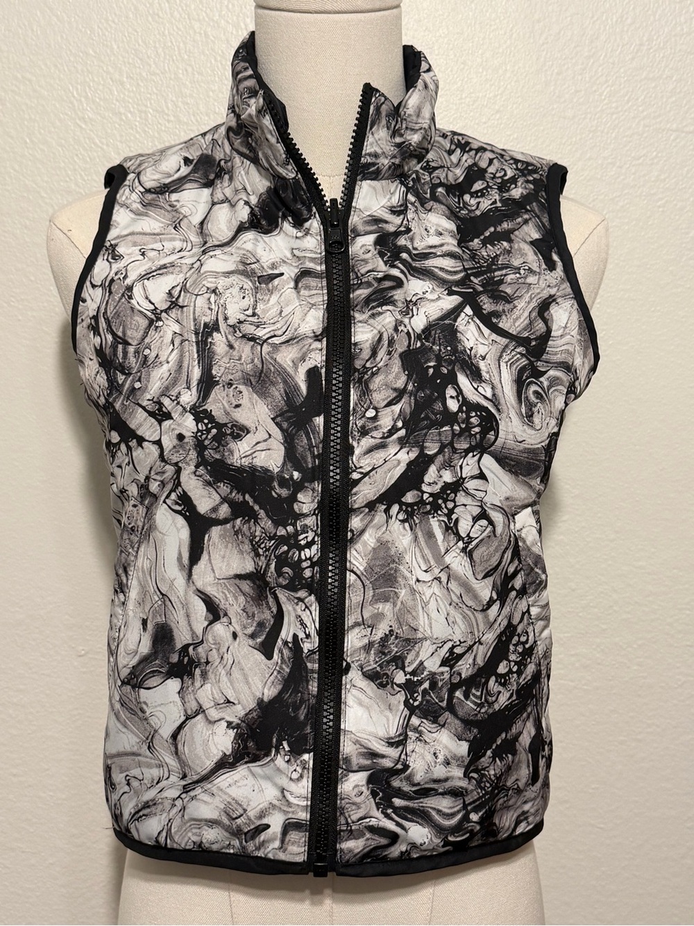 Zella Black and White Printed Active Vest
